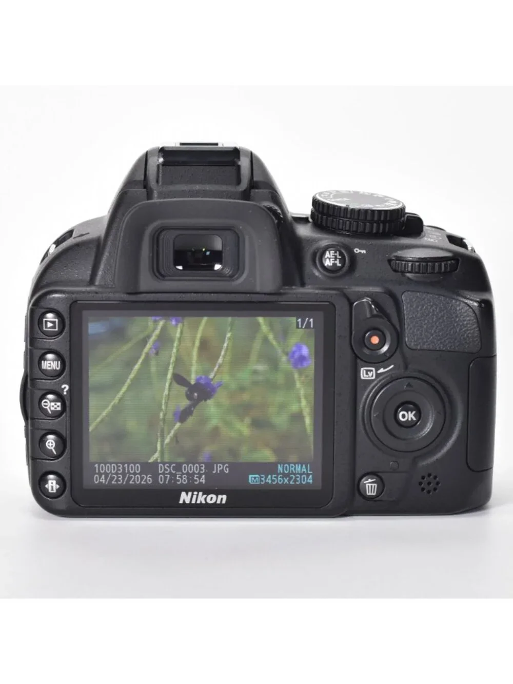 Nikon D3100 Digital SLR Camera 14.2MP 18-55mm Lens HD Video 3837 Clicks 64GB SD